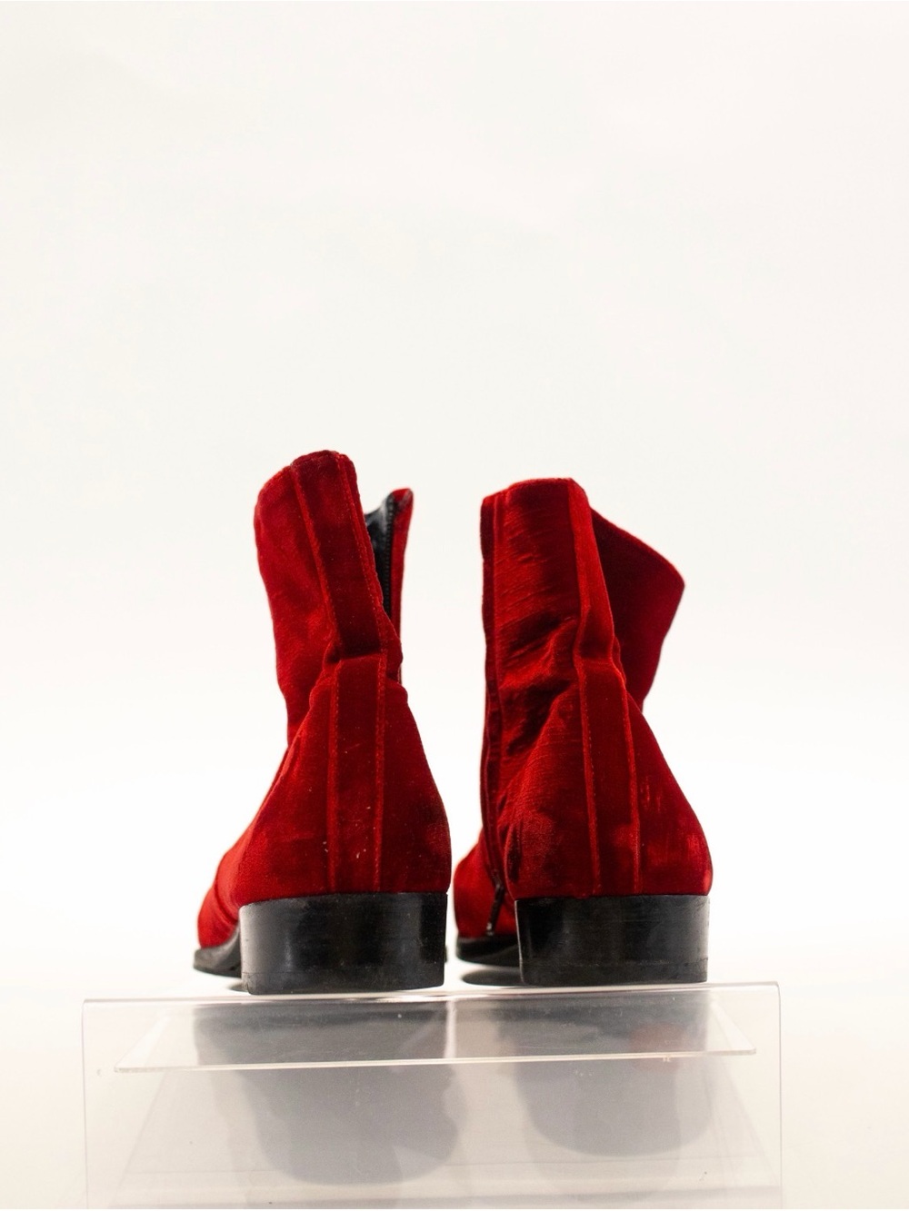Saint Laurent Men's Red Velvet Ankle Boots - Picture 2 of 4